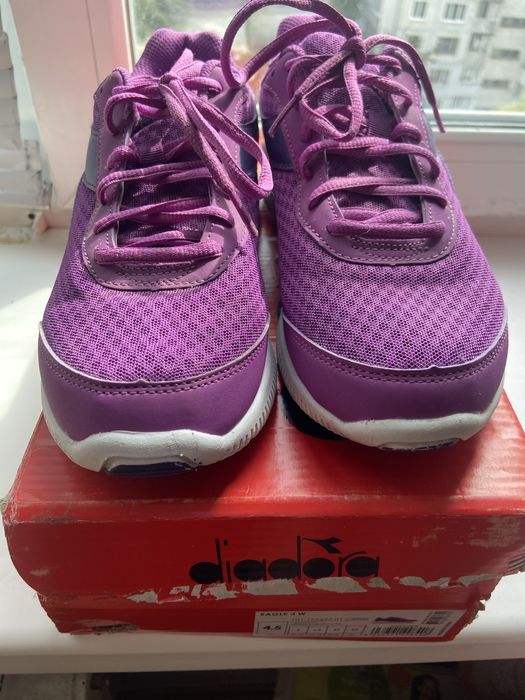 Кросівки Diadora 37 розмір,24 см устілка
