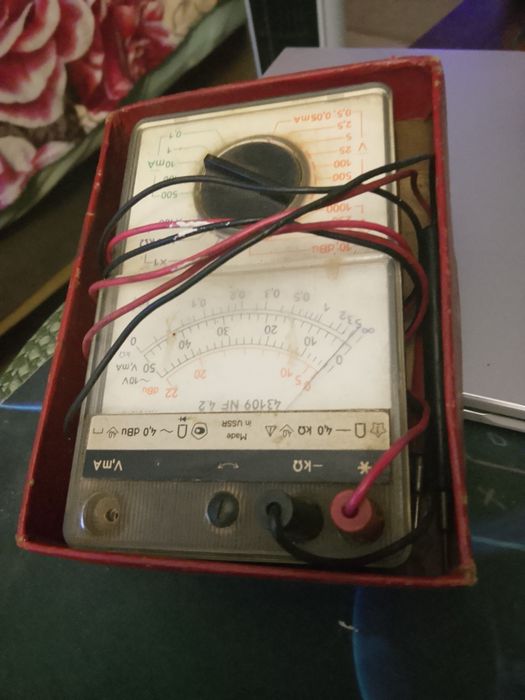 Miernik elektryczny sprawny calkowicie. Cena ostateczna REZERWACJA
