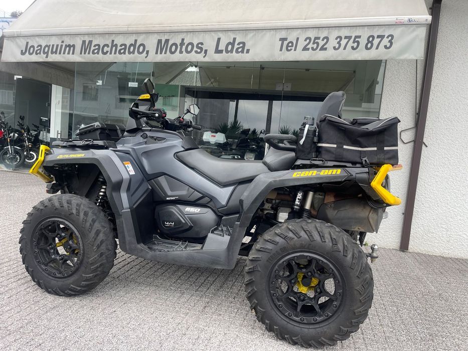 Can-Am Outlander  700 MAX-XT
