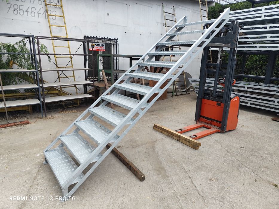 Schody metalowe wejście na 244cm loft 12 stopni