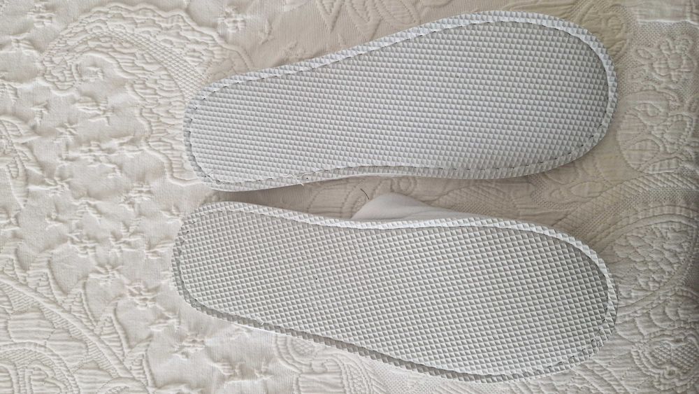 Chinelos de Hotel - Intercontinental - brancos, tamanho único, novos