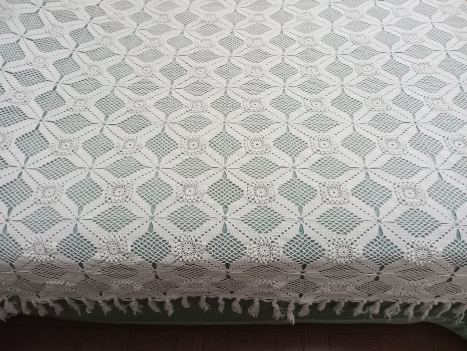 Colcha de crochê feita á mão
