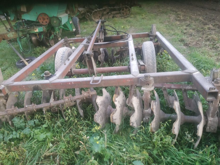 МТЗ двигун.міст.балка.мотор дойцьД144.Д21. колеса 12.4R46.тракі т70