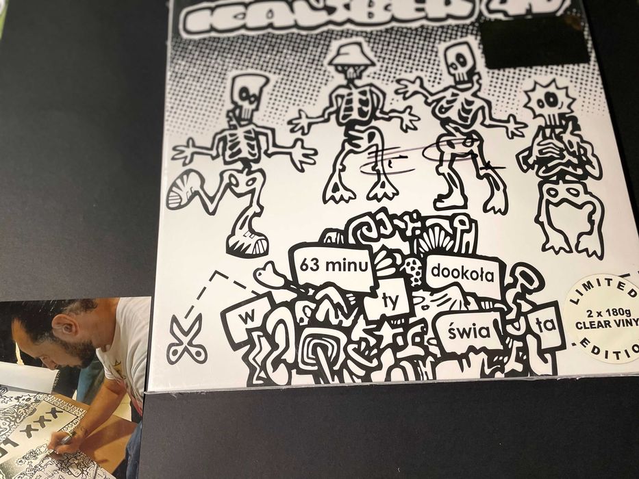 Kaliber 44 – W 63 minuty dookoła świata LIMITOWANY CLEAR  2LP AUTOGRAF