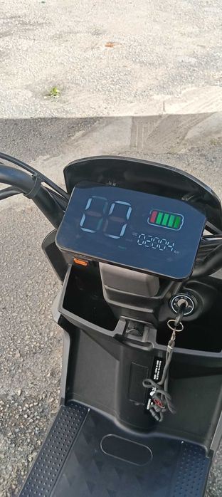 Scooter elétrica
