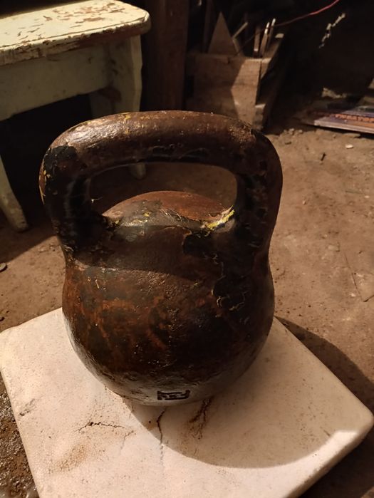 Продається гиря 24 кілограми