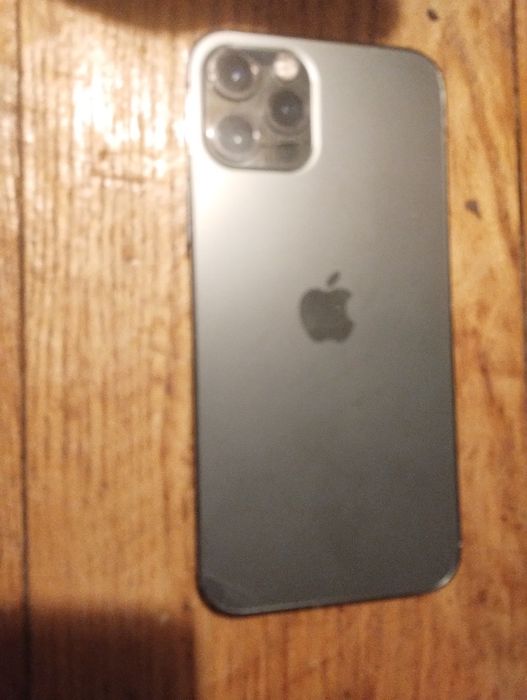 Iphone 12 pro читайте опис