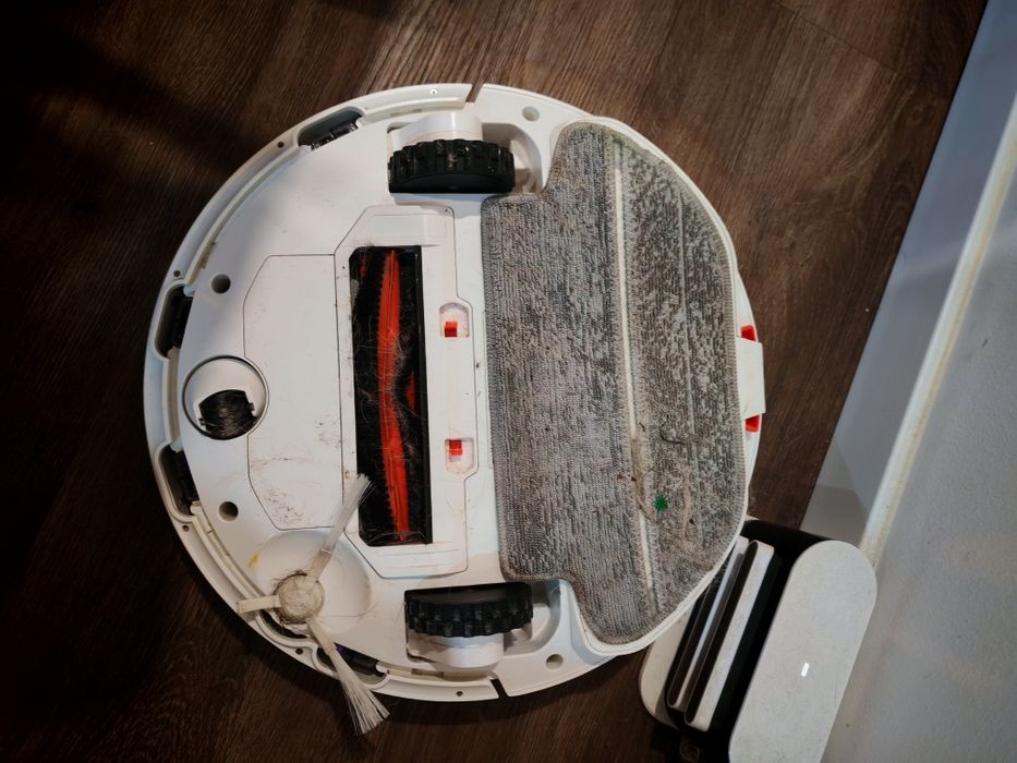 Xiaomi Mi Robot Vacuum-Mop P  usado
