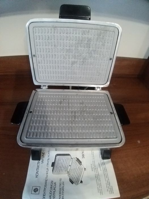 Електровафельниця срср ласунка  протівень