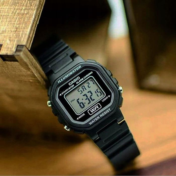 Zegarek dziecięcy Casio LA-20WH-1AEF
