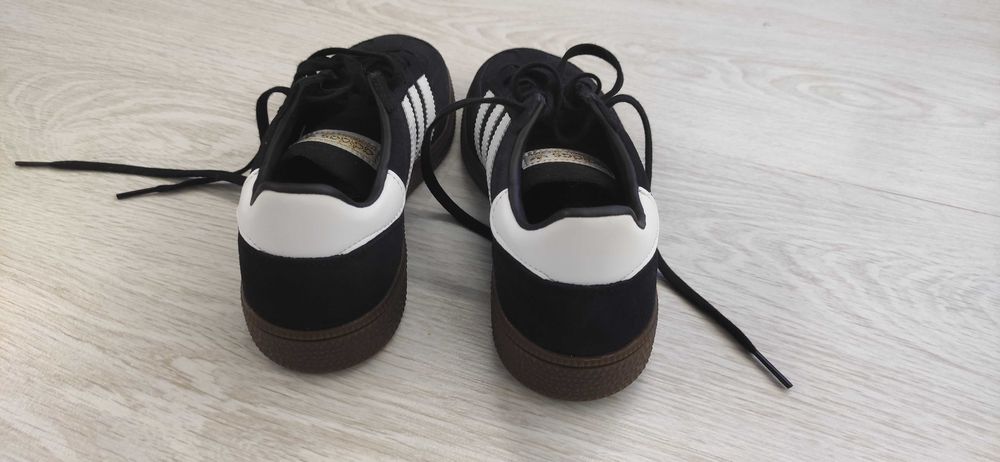 Sapatilhas Adidas Spezial n34 NOVAS