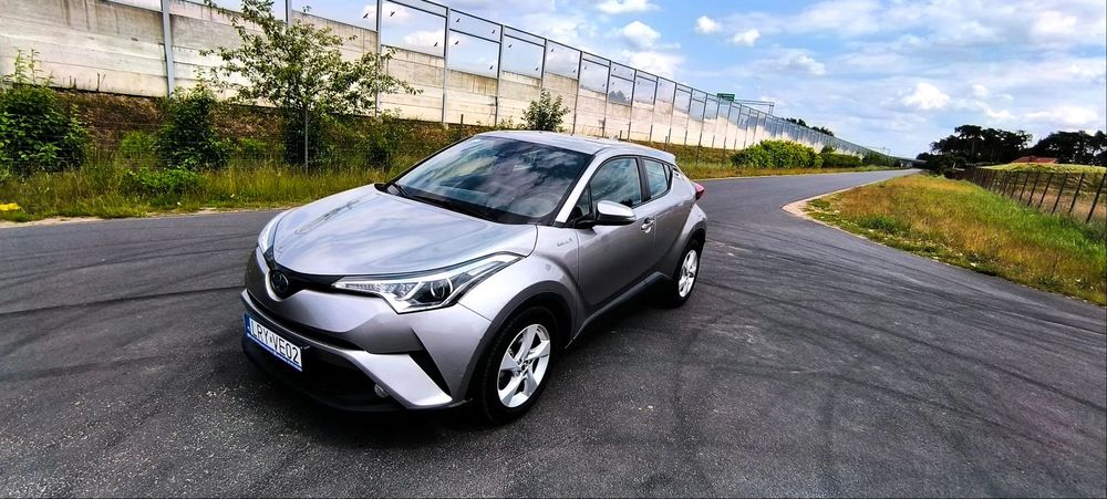 Toyota C-HR 2019r. hybryda, zarejestrowany