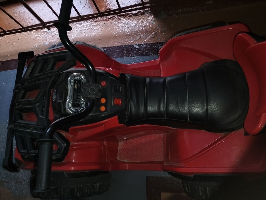 Дитячий електроквадроцикл Bambi Racer 4WD