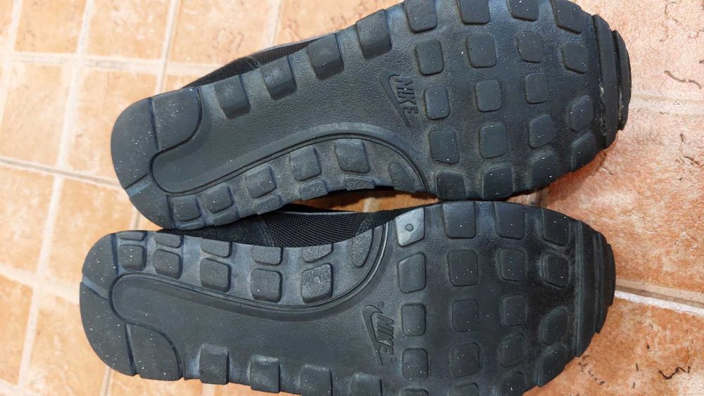 Кросівки NIKE MD Runner 2 41р. 26.5см