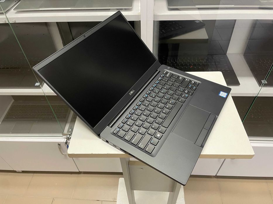 Ультрабук Dell Latitude 7390 Touch Carbon [IPS] i7 [SSD] на Куліша 22