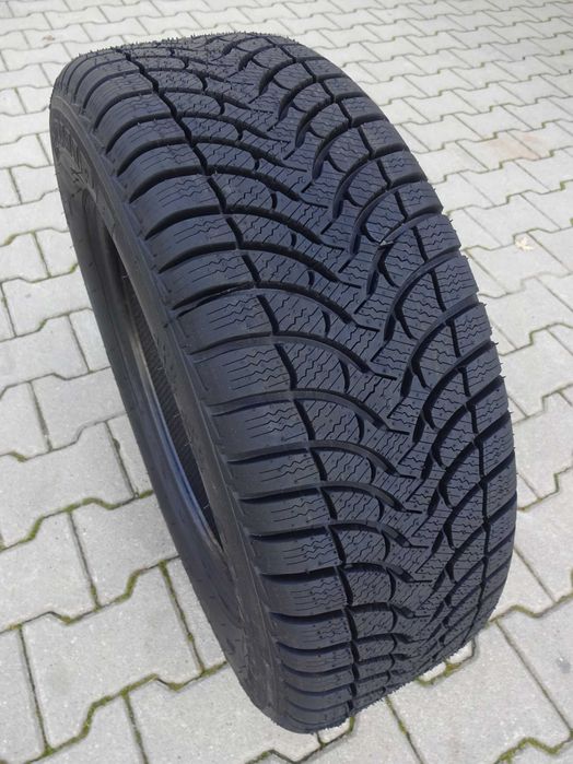 4x Opony Bieżnikowane Zimowe 205/60R16 Nowe