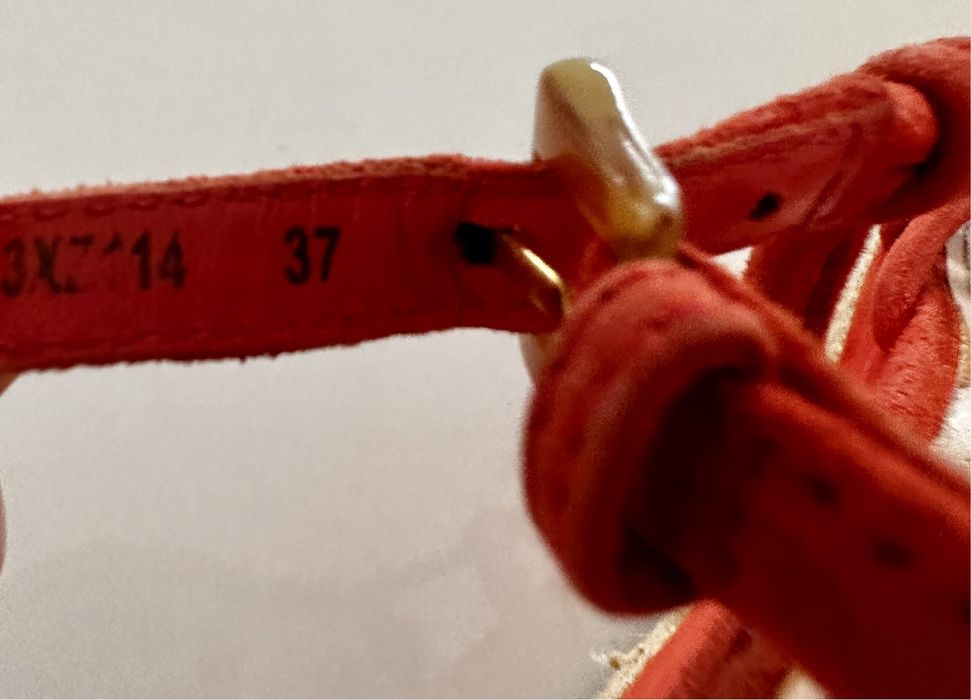 Prada - Sandália T.37 (Original)