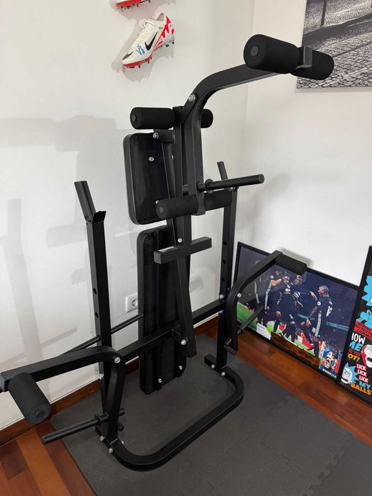 Banco supino com pesos