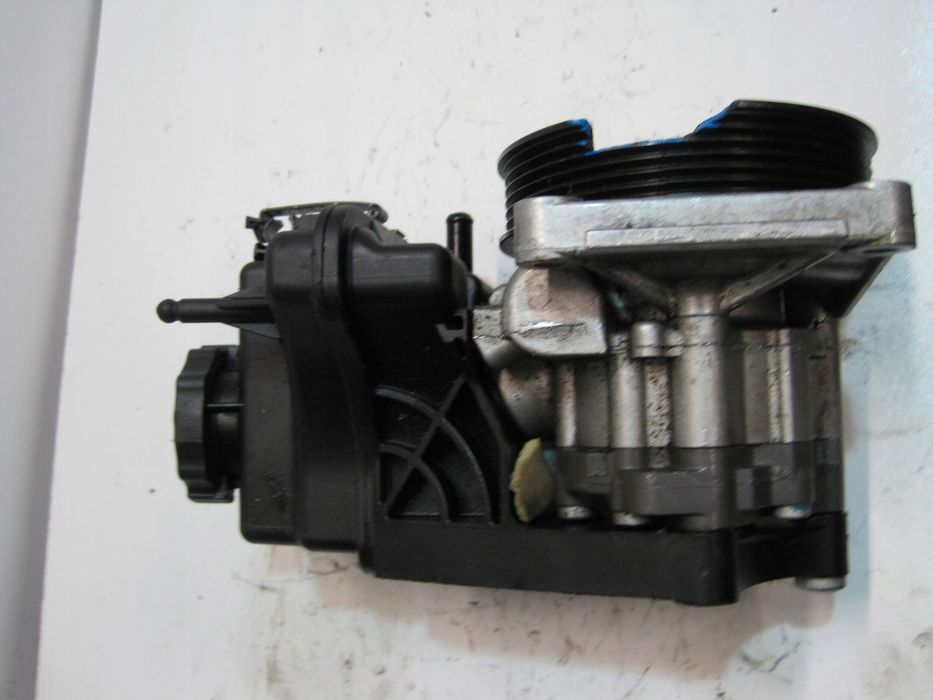 Pompa wspomagania Mercedes C KLASA 204 2,2CDI A0064664701