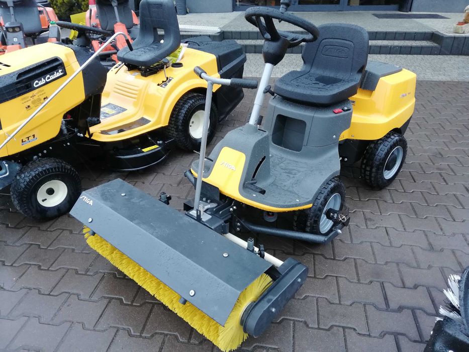 Nowy Traktor  STIGA Park agregat tnący + zamiatarka  pług , KOMPLET