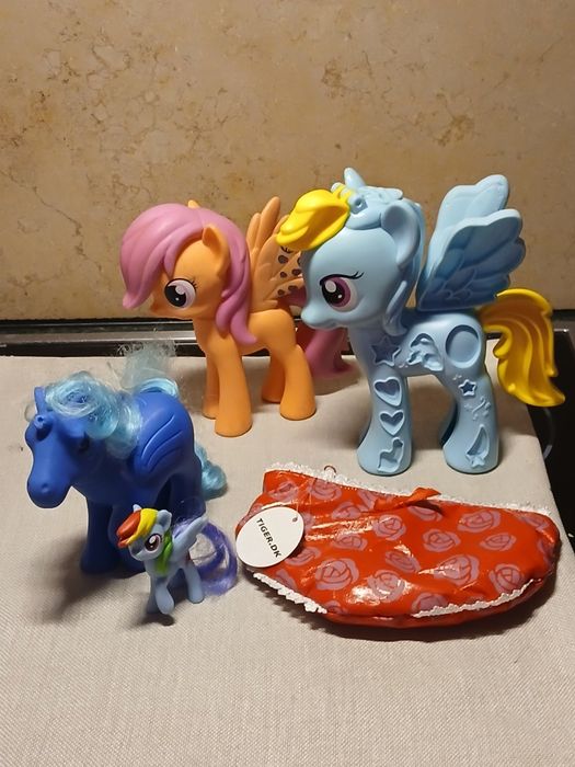 Zestaw koników pony plus nowa portmonetka