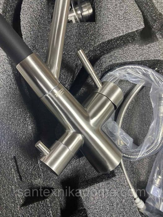 Змішувач для кухні під осмос ZEGOR SAM18- нержавійка чорний гофровилив