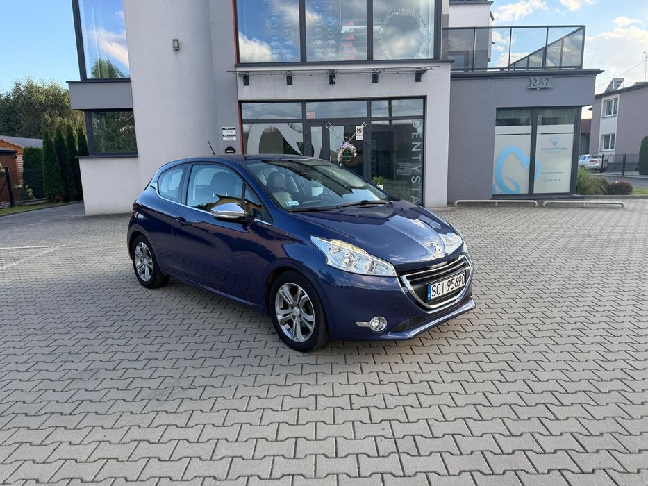 Peugeot 208