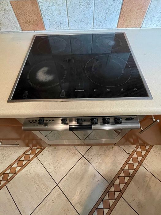 piekarnik do zabudowy z płytą ceramiczna elektryczny SIEMENS