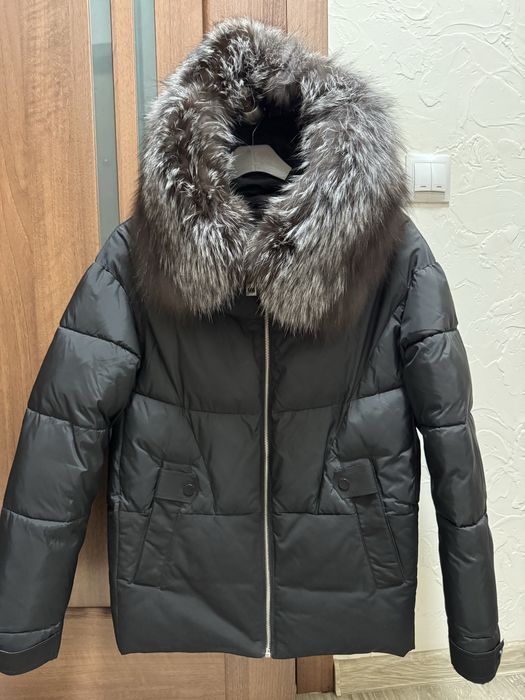 Продам зимову куртку жіночу