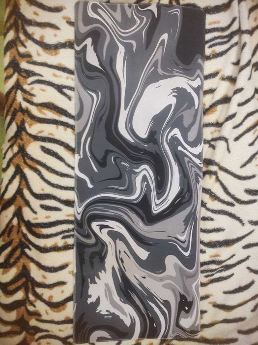 Игровой коврик для мыши 70×30 с абстрактным узором