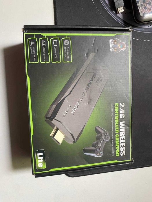 Ігрова приставка-консоль Game Stick Lite 64 Gb для ТВ Ultra HD +2 геймпада