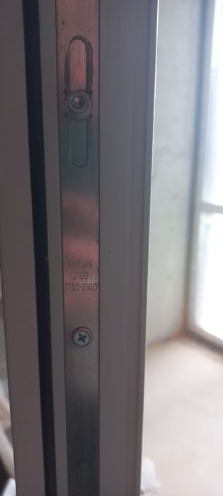 Балконний блок-перегородка