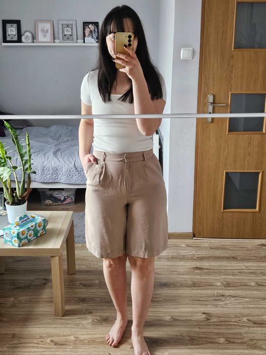 Spodenki bermudy wysoki stan beżowe na lato plażę długa nogawka M L