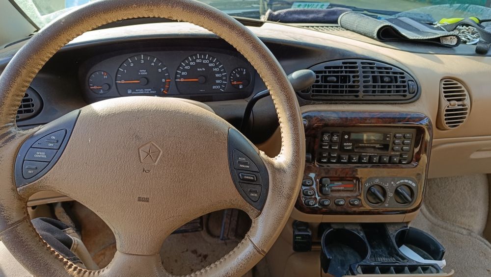 Chrysler grand voyager 3.3