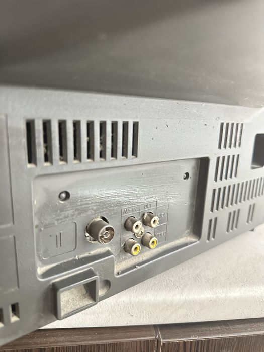 Телевізор Sharp 14D1-S