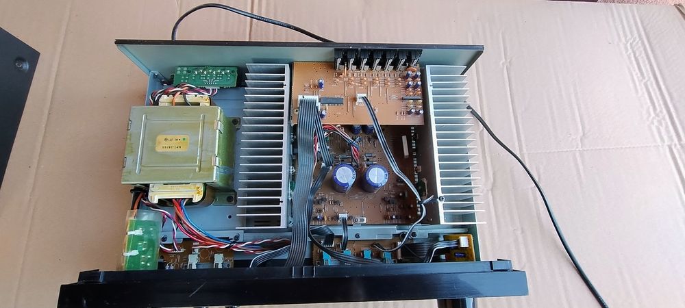 Wzmacniacz Akai am-26