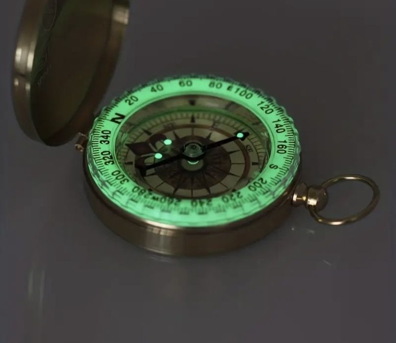 Bússola de bolso para activades ao ar livre