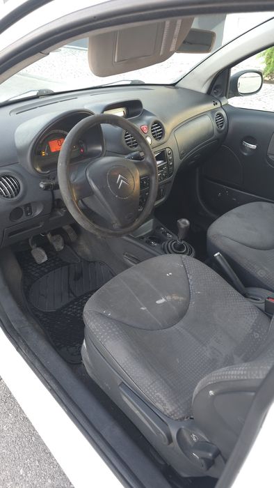 Vende se Citroën c2