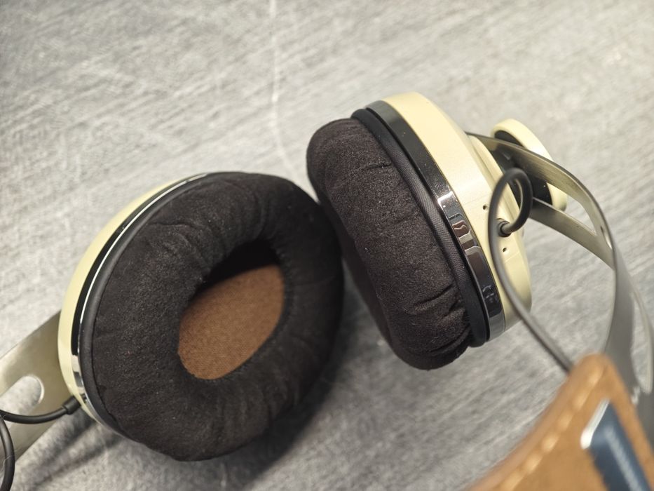Sennheiser Momentum On-Ear (Brown)