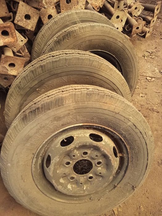 Rodas completas com pneus