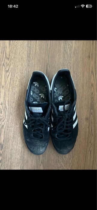 Adidas Spezial pretos