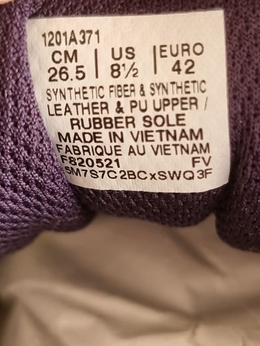 Оригінал 100% Чоловічі кросівки Asics Trabuco Max    EUR 42