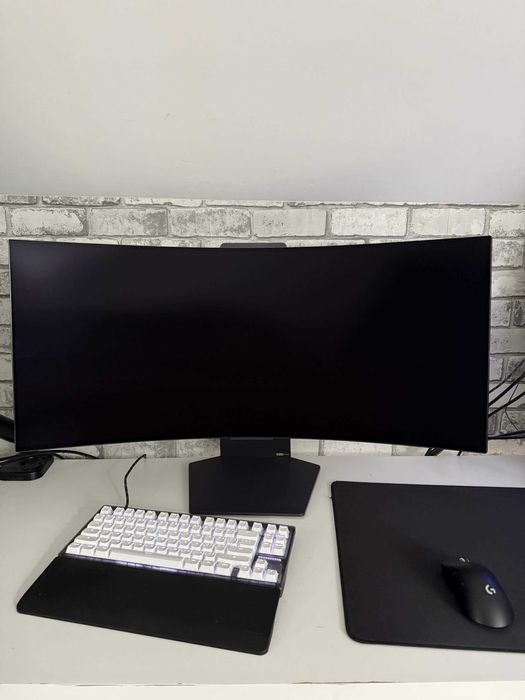 Monitor LG Ultragear™ 34GS95QE OLED 240hz