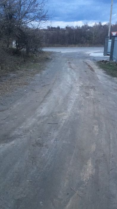 Земельна ділянка біля автомийки Бондарі,Фастів