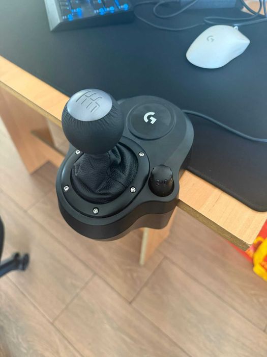 Logitech G29 + Pedais + Shifter (Caixa Manual) – Como novo