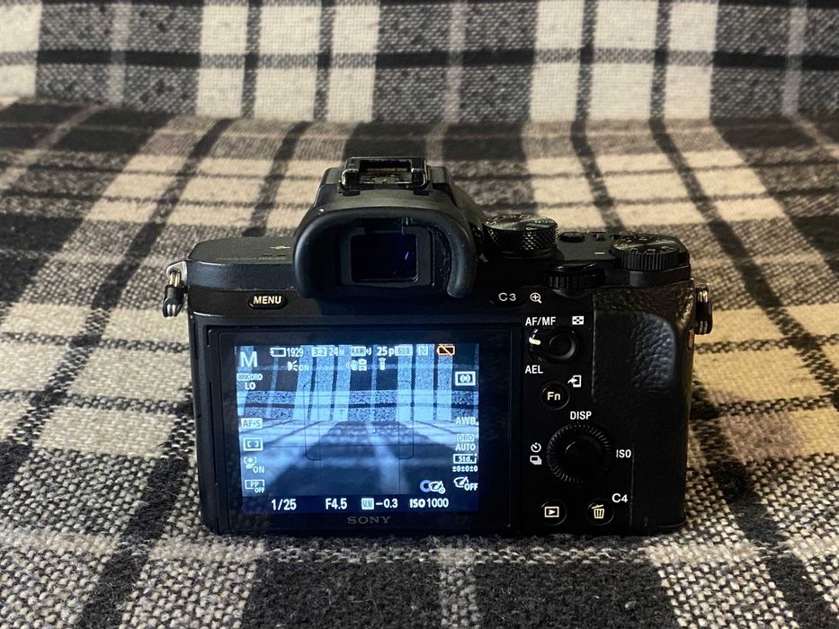 Фотоапарат Sony A7II (body)