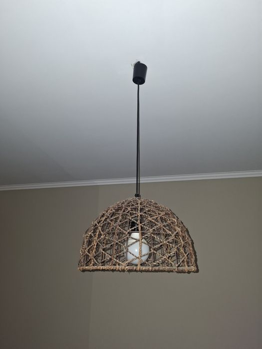 Candeeiro muito bonito como novo