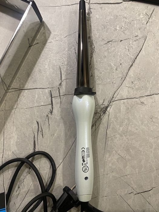 Професійна конусна плойка Geemy GM-403