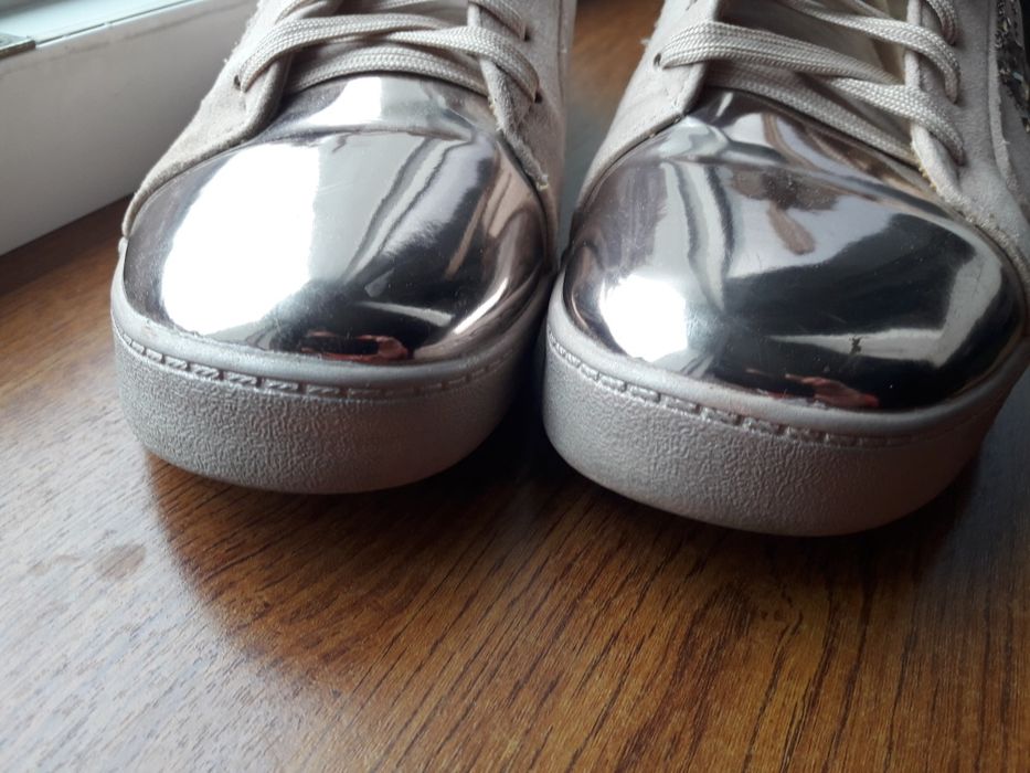 Buty - złote buty