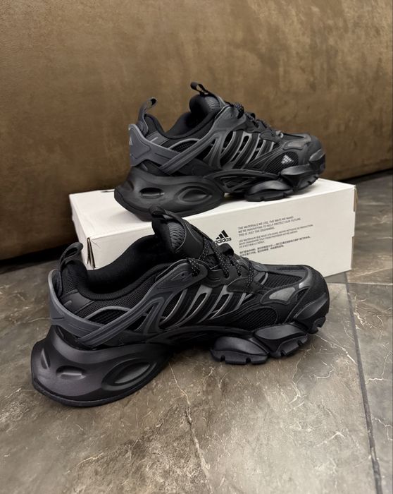 adidas xlg runner deluxe total black 44 оригинал jr3086